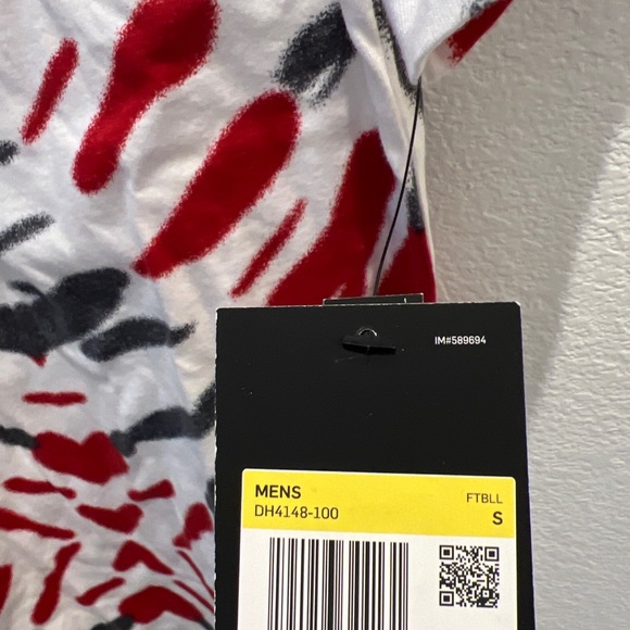 Georgia Bulldogs T-Shirt Nike Mens Small Red  tide dye Short Sleeve shirt - Picture 2 of 6